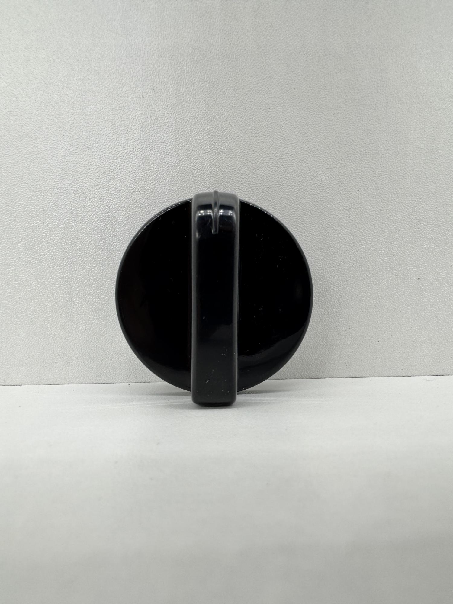 Ручка 5211-00.006-04 черная
